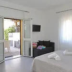 Apartman 2-room Near With 2 Pools - Luna