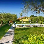 2-room Near With 2 Pools - Luna *