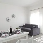 Apartman 2-room Near With 2 Pools - Luna