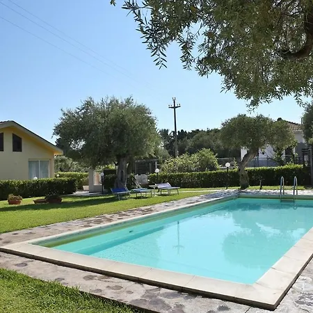 2-room Near With 2 Pools - Luna Apartmán Cefalù