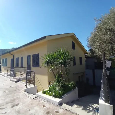 Apartman 2-room Near With 2 Pools - Luna *