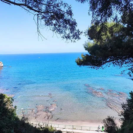 Apartman 2-room Near With 2 Pools - Luna Cefalù